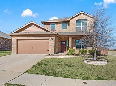 8461 Comanche Springs Drive, Fort Worth, TX 76131
