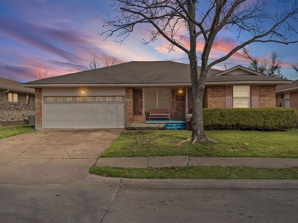 1501 Bardfield Avenue , Garland, TX 75041