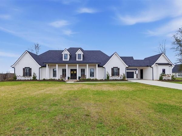 2706 Coffey Farms Road, Lake Charles, LA 70611