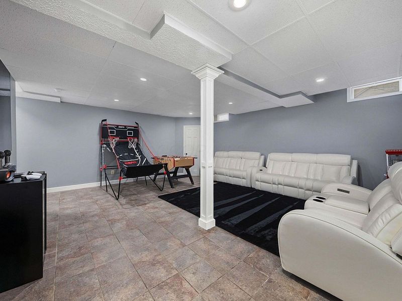 8272 Woodstream Drive, Canal Winchester, OH 43110 Photo 26