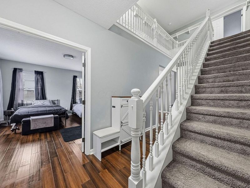 8272 Woodstream Drive, Canal Winchester, OH 43110 Photo 5