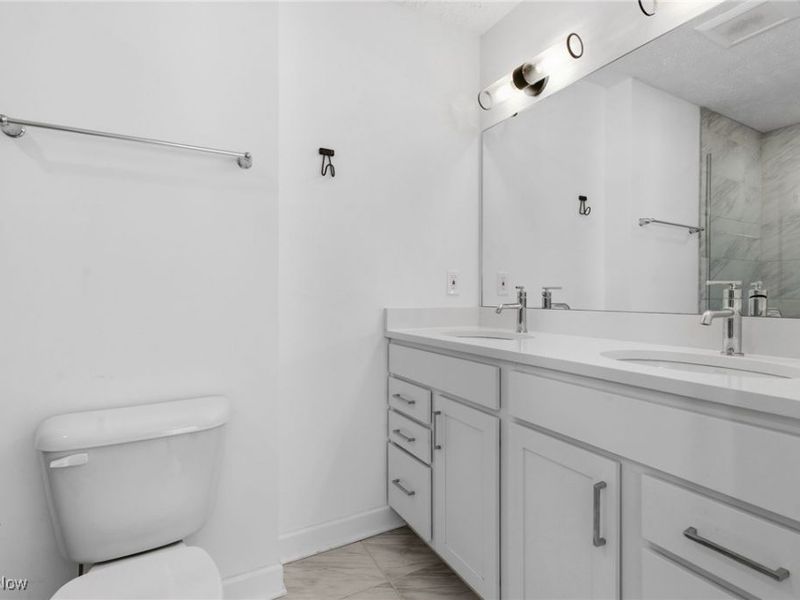 2244 E 100th Street, Cleveland, OH 44106 Photo 14