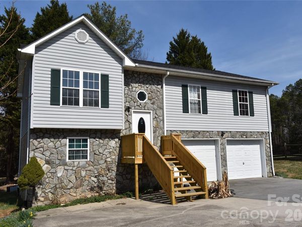 151 Cedar Valley Road , Hudson, NC 28638