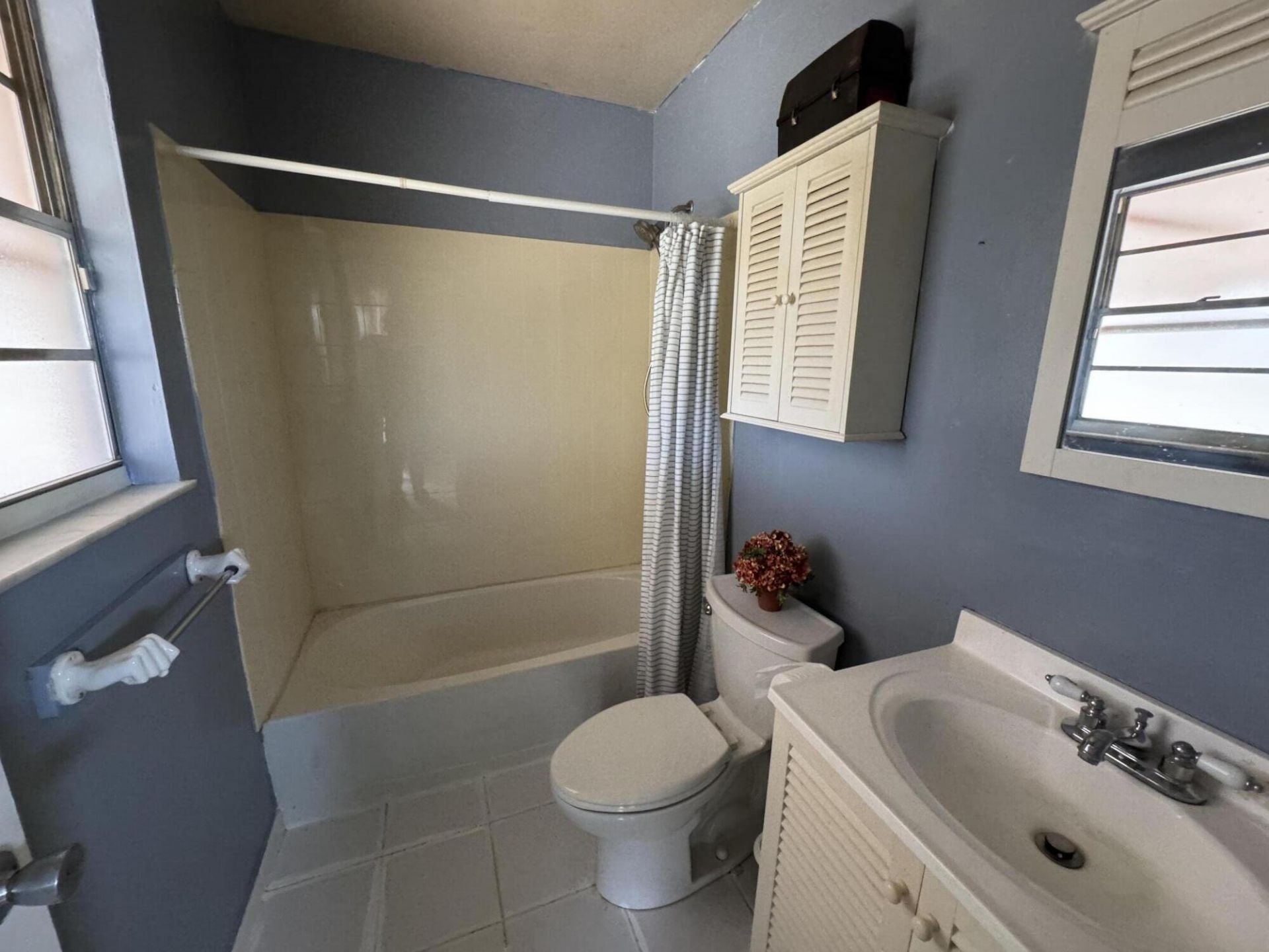 582 SE Karrigan Terrace, Port Saint Lucie, FL 34983 Photo