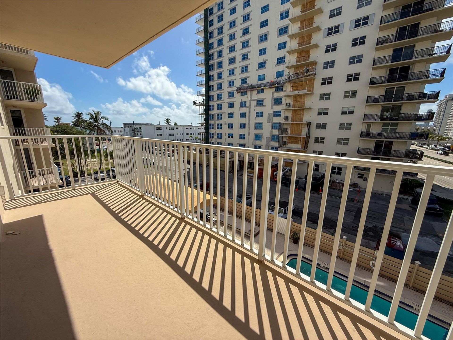 1401 S Ocean Drive, Unit 405, Hollywood, FL 33019 Photo