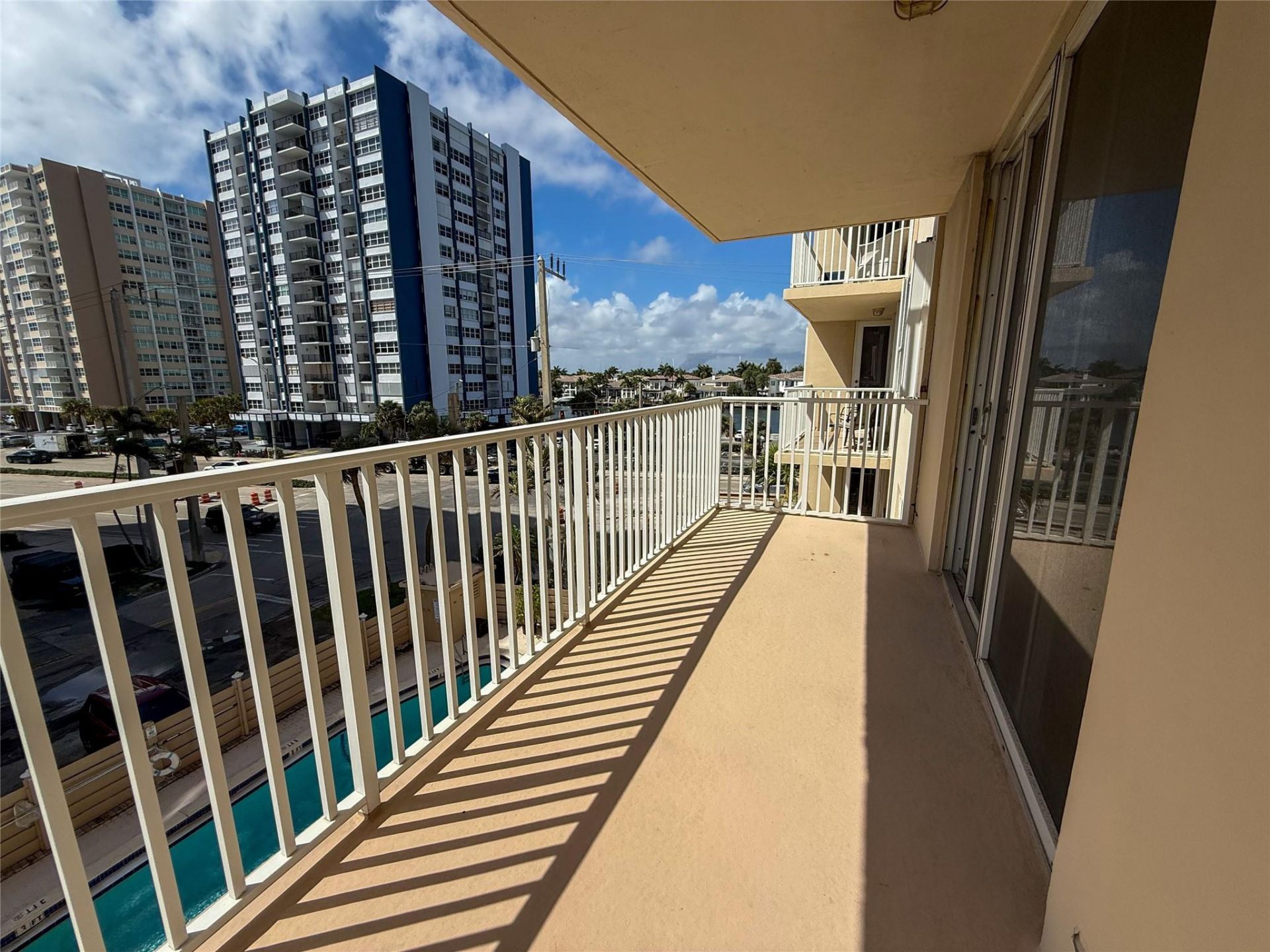 1401 S Ocean Drive, Unit 405, Hollywood, FL 33019 Photo