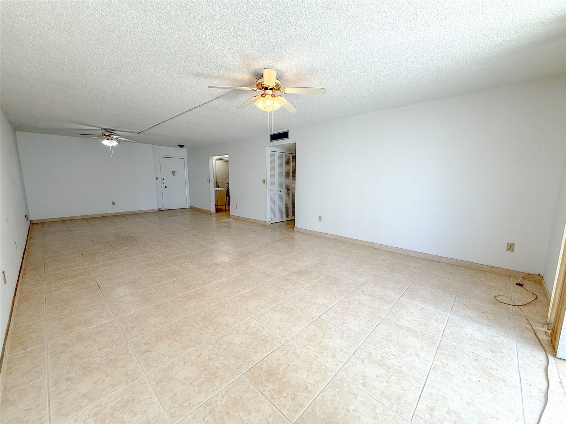 1401 S Ocean, Unit 405, Hollywood, FL 33019 Photo