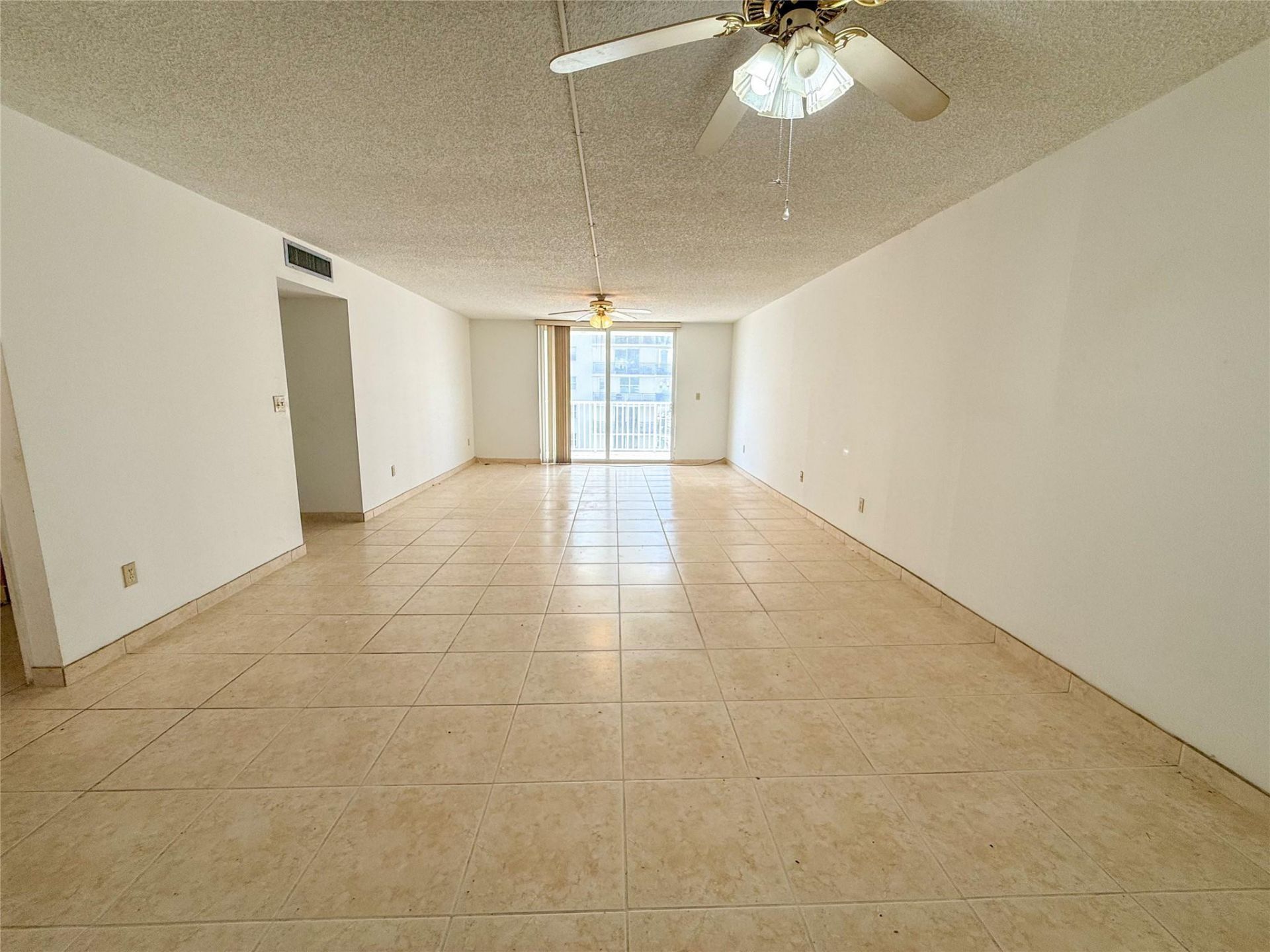 1401 S Ocean, Unit 405, Hollywood, FL 33019 Photo