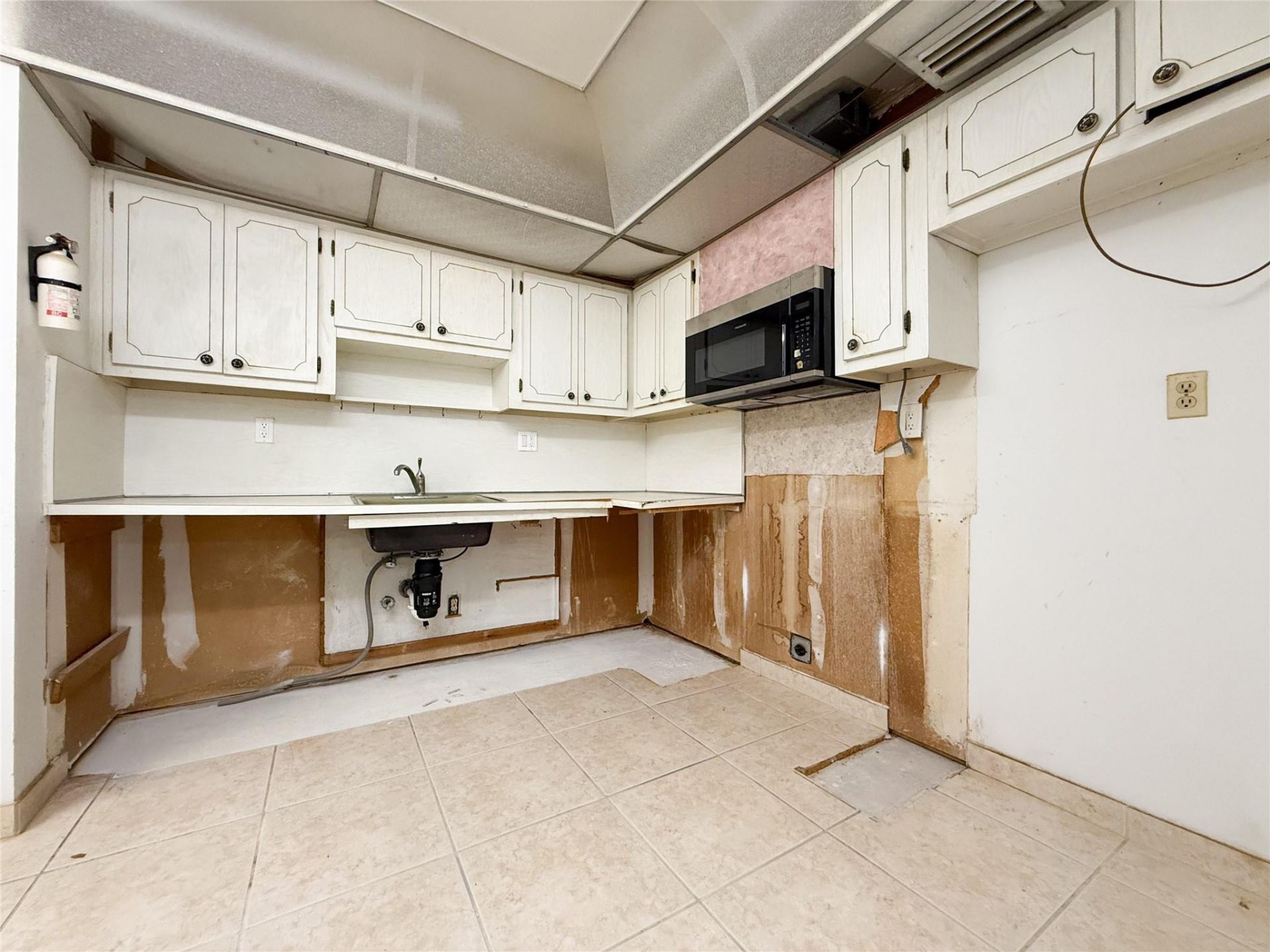 1401 S Ocean Drive, Unit 405, Hollywood, FL 33019 Photo