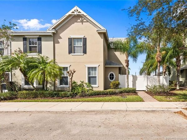 10627 SW Cam Run, Port St Lucie, FL 34987