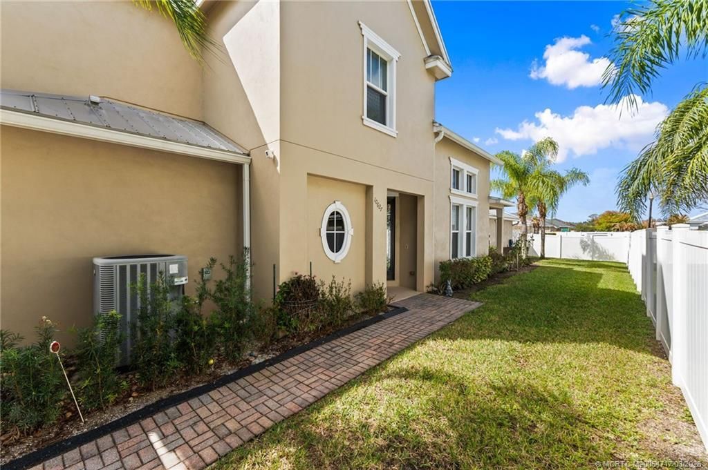 10627 SW Cam Run, Port Saint Lucie, FL 34987 Photo