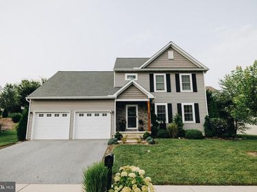 226 LOGHES DRIVE, MANHEIM, PA 17545