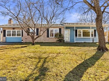 1443 WANDA LANE, HARRISBURG, PA 17109