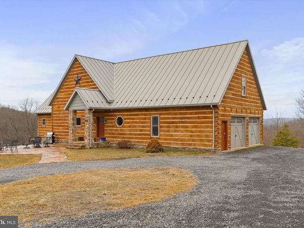 879 OLDE OAK VIEW DRIVE, SPRINGFIELD, WV 26763