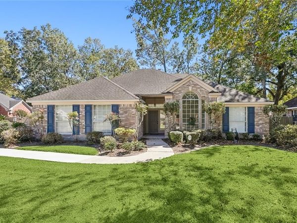 1005 LIVE OAK Loop, Mandeville, LA 70448