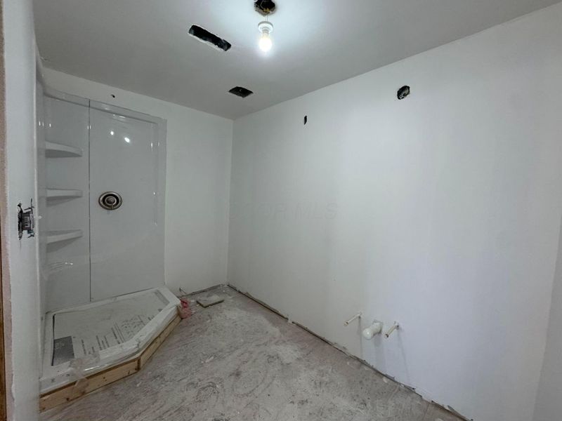 210 E Central Avenue , Delaware, OH 43015 Photo 8