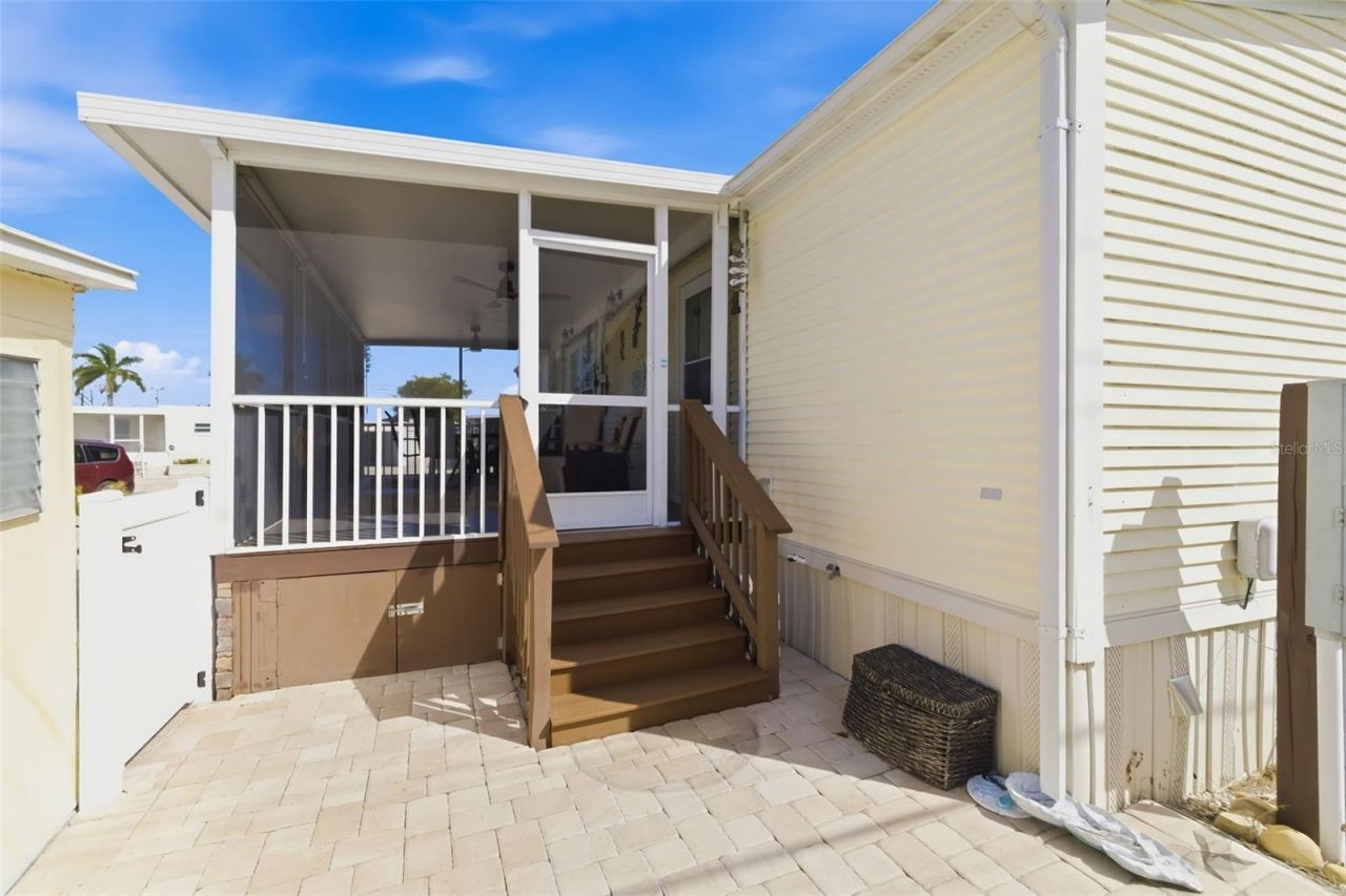 812 50th Avenue Terrace W, Bradenton, FL 34207 Photo