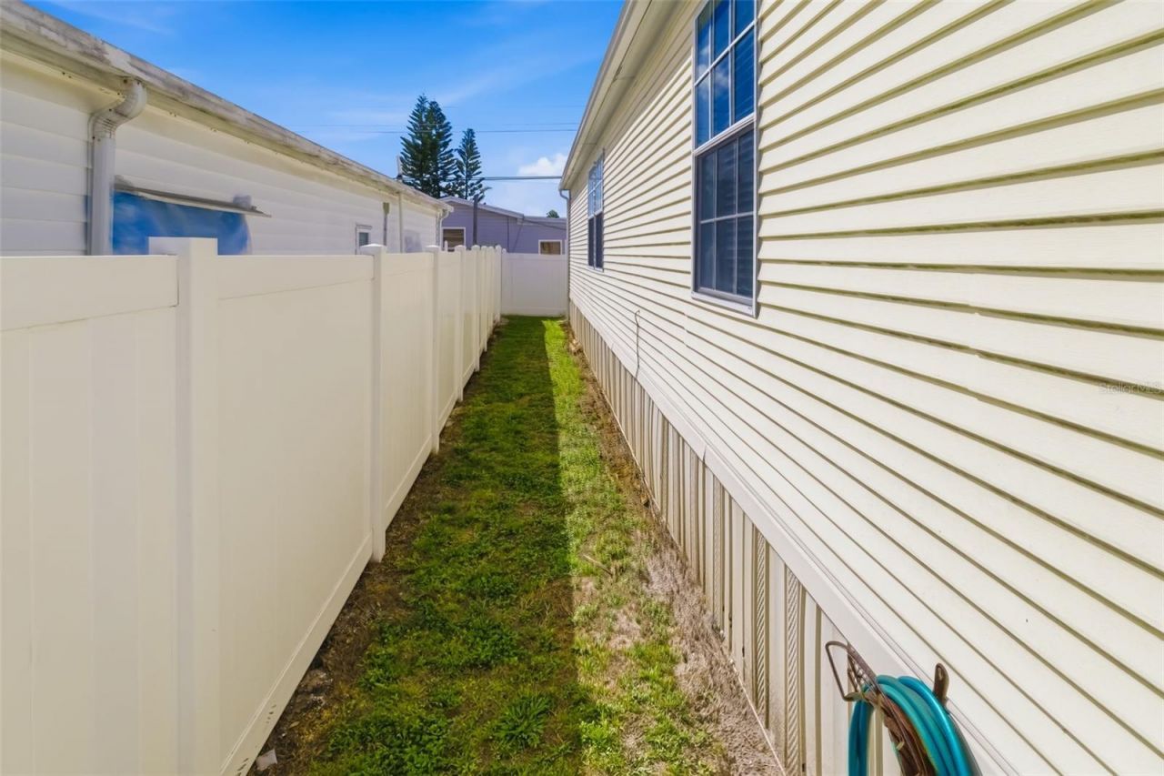 812 50th Avenue Terrace W, Bradenton, FL 34207 Photo