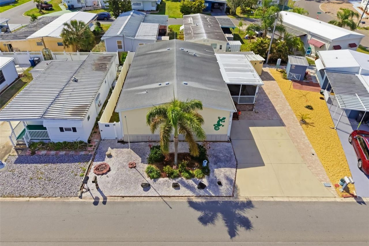 812 50th Avenue Terrace W, Bradenton, FL 34207 Photo