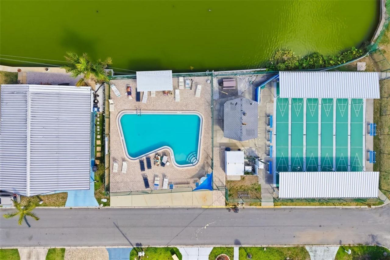 812 50th Avenue Terrace W, Bradenton, FL 34207 Photo