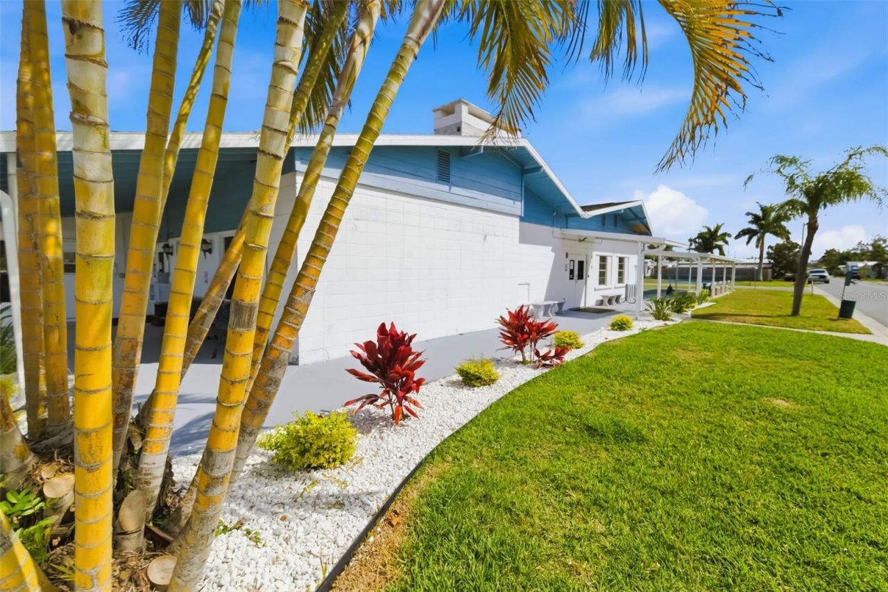 812 50th Avenue Terrace W, Bradenton, FL 34207 Photo