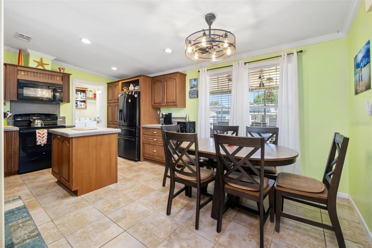 812 50th Avenue Terrace W, Bradenton, FL 34207 Photo