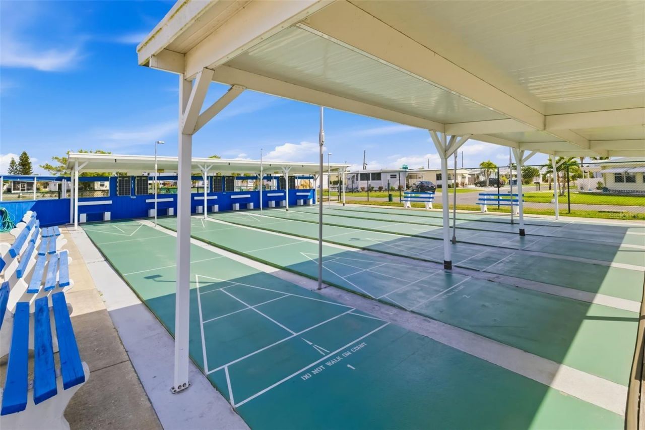 812 50th Avenue Terrace W, Bradenton, FL 34207 Photo