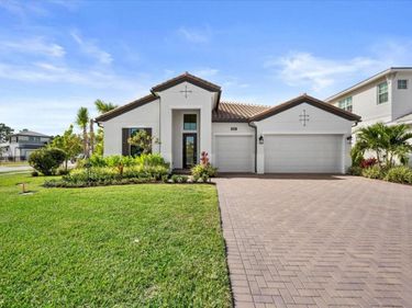 13621 LE CHRISTINE DRIVE, PALM BEACH GARDENS, FL 33412