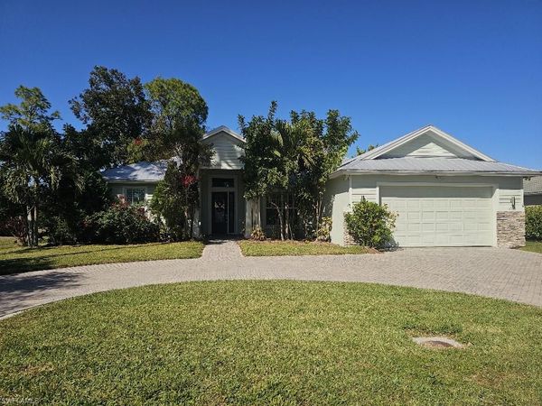 10061 Hidden Pines LN , BONITA SPRINGS, FL 34135