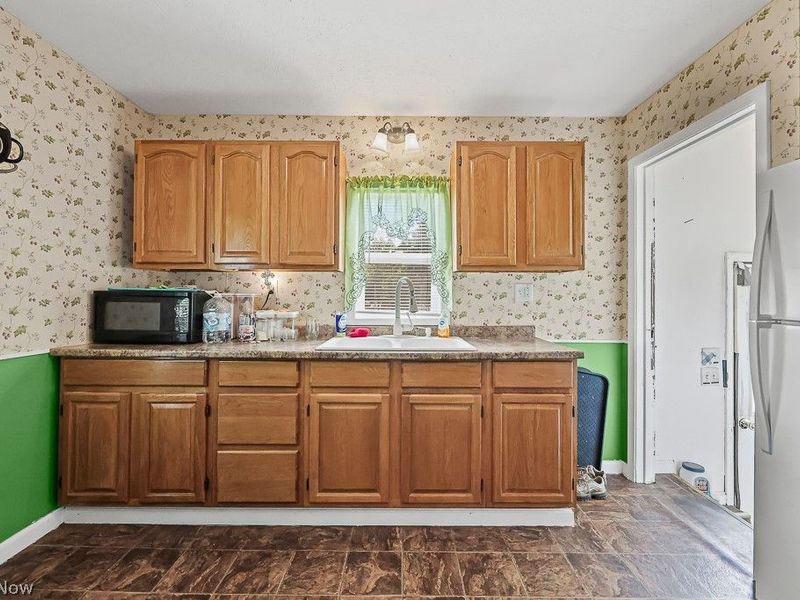 1235 Elm Street, Sebring, OH 44672 Photo 3