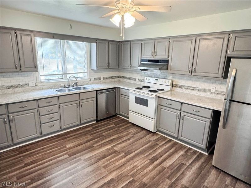 7120-7122 Glendale Avenue, Boardman, OH 44512 Photo 9