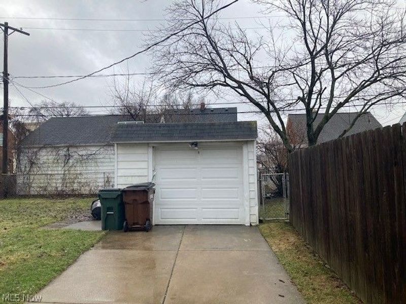 3001 Marmore Avenue, Parma, OH 44134 Photo 13