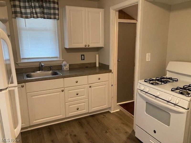 3001 Marmore Avenue, Parma, OH 44134 Photo 2