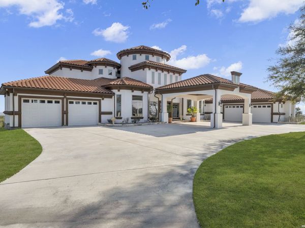 205 County Road 2727, Mico, TX 78056