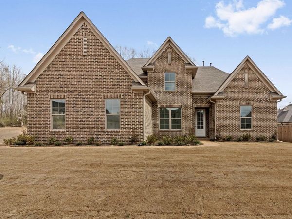 30 BETSY VALLEY DR, Oakland, TN 38060