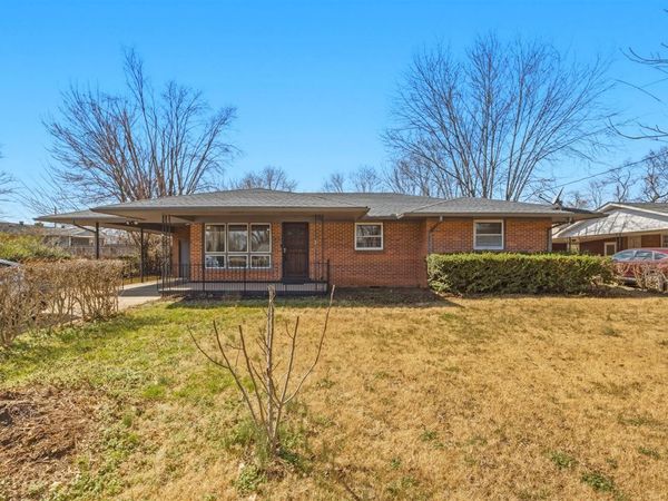 1261 N Lee Street, Bowling Green, KY 42101