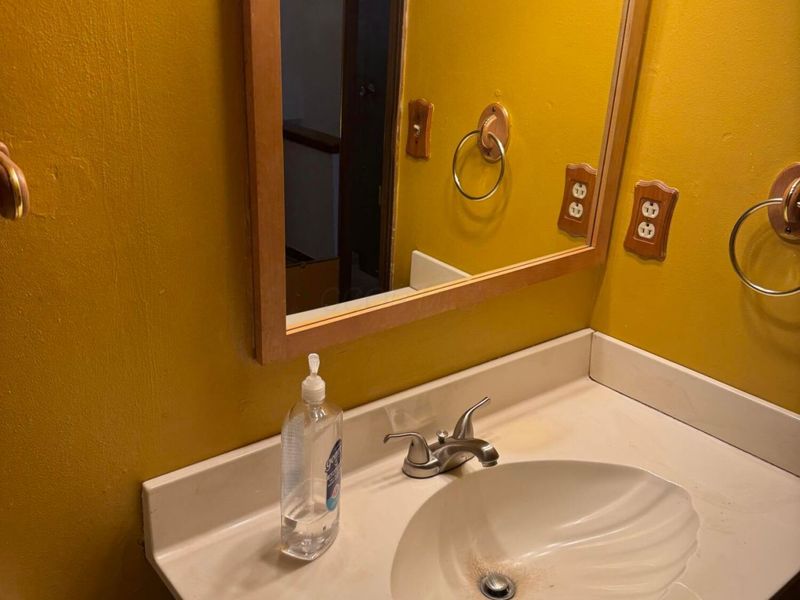 4852 Snowbird Circle, Unit 13B, Columbus, OH 43229 Photo 28