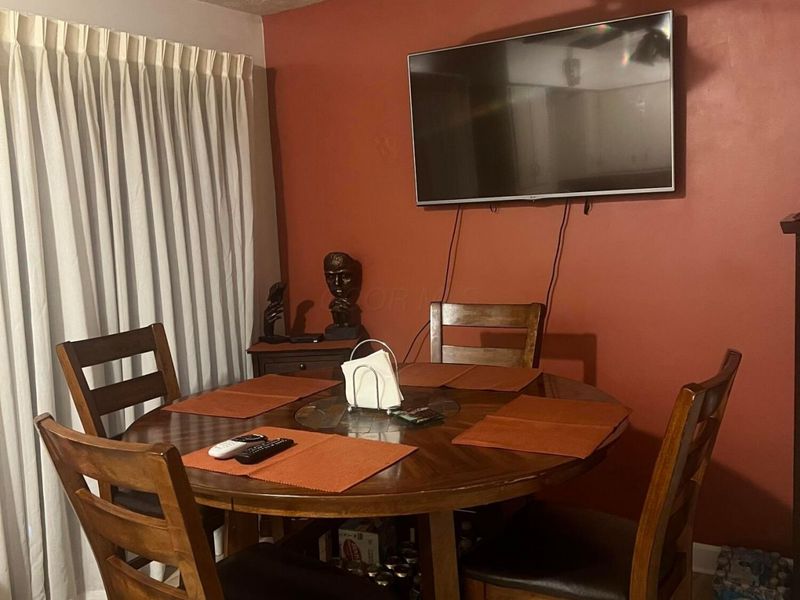 4852 Snowbird Circle , Unit 13B, Columbus, OH 43229 Photo 4