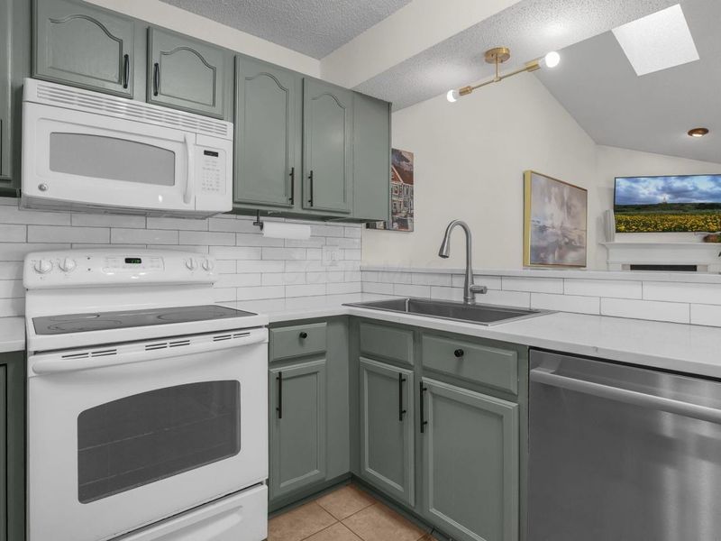 850 W Maple Street, Granville, OH 43023 Photo 10