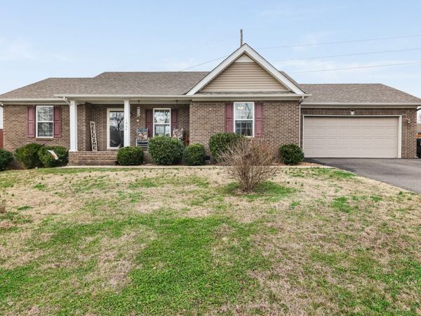 1904 Susan Rd, Columbia, TN 38401