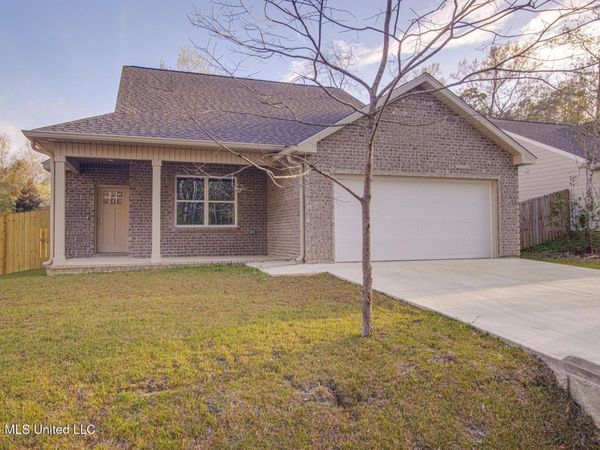 9932 Kahana Street, Diamondhead, MS 39525