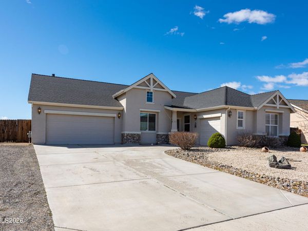107 Creekside Drive, Dayton, NV 89403