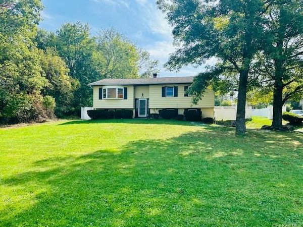 26 Elizabeth Avenue , Middletown, NY 10941