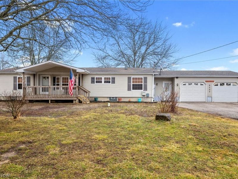 6502 N Park Avenue, Bristolville, OH 44402 Photo 1