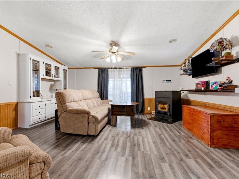 6502 N Park Avenue, Bristolville, OH 44402 Photo 4