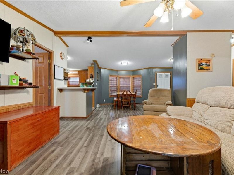 6502 N Park Avenue, Bristolville, OH 44402 Photo 5