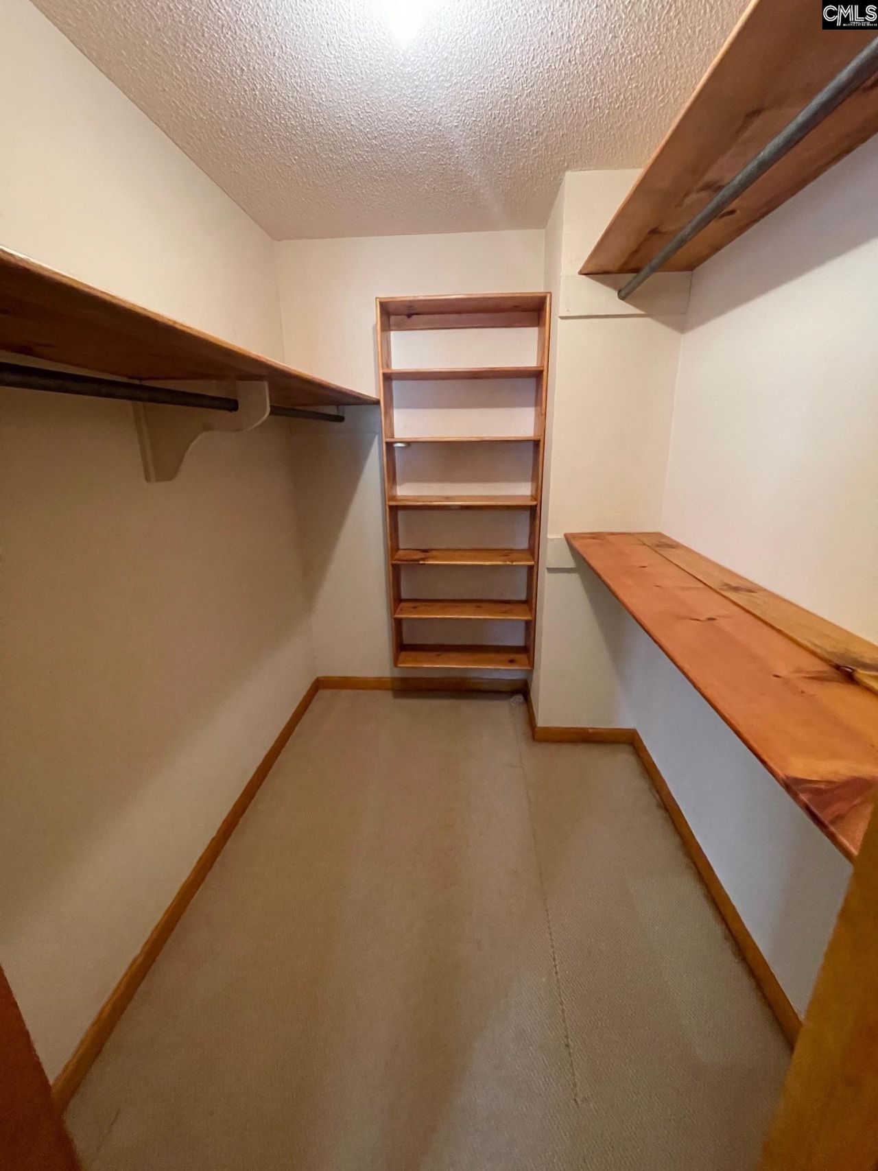 1281 Surrey Lane  Photo 15