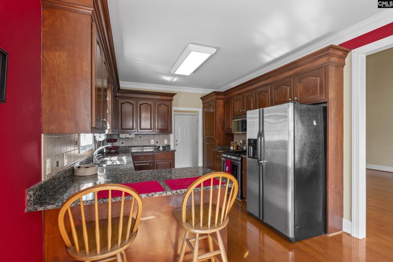 619 Barr Rd  Photo 11