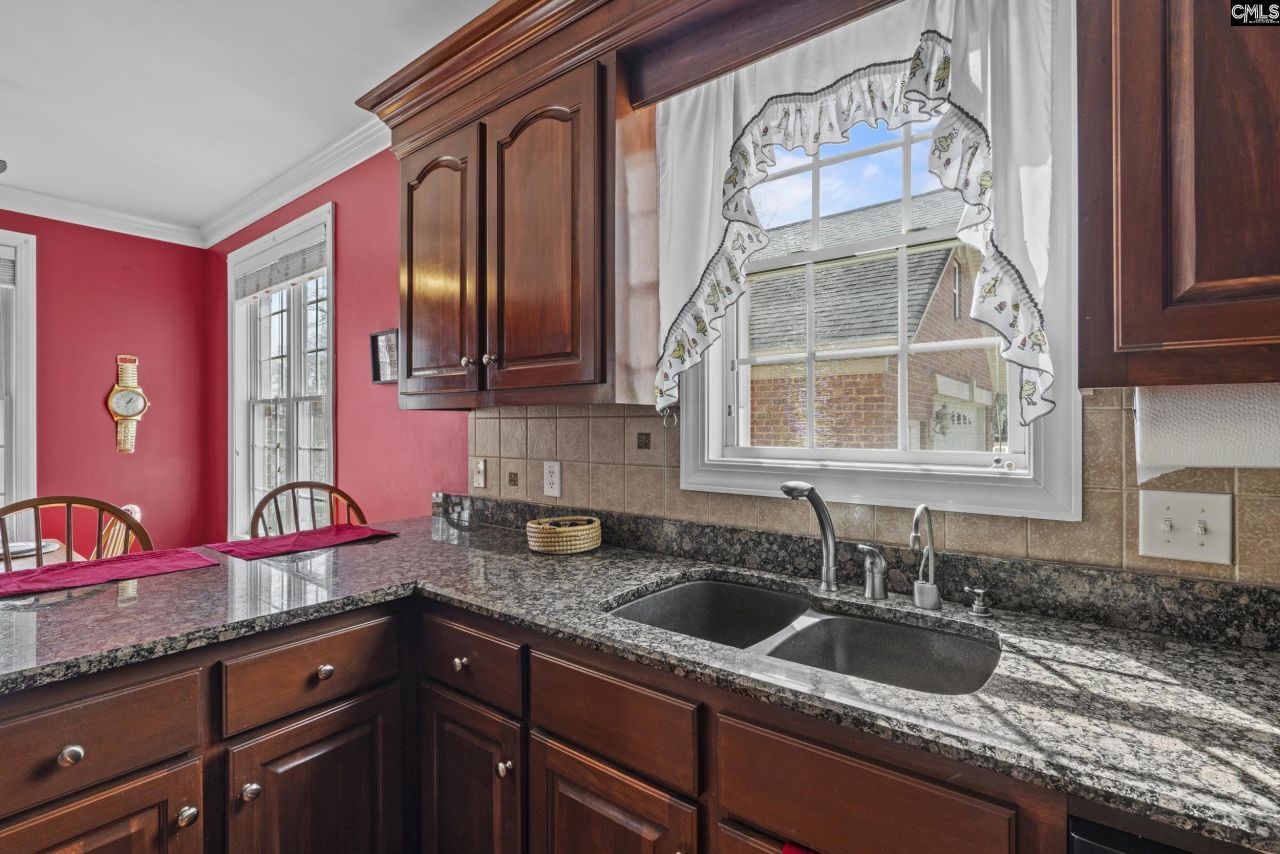 619 Barr Rd  Photo 13