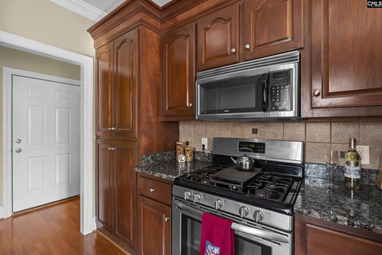 619 Barr Rd  Photo 14